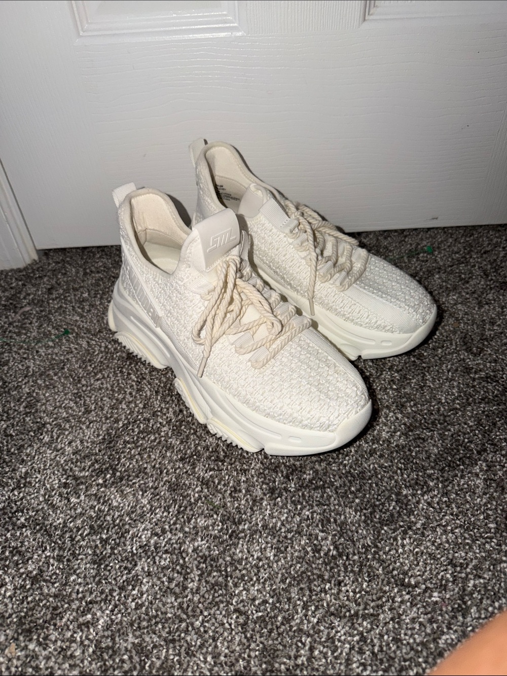 Steve Madden Cream Knit Platform Sneakers